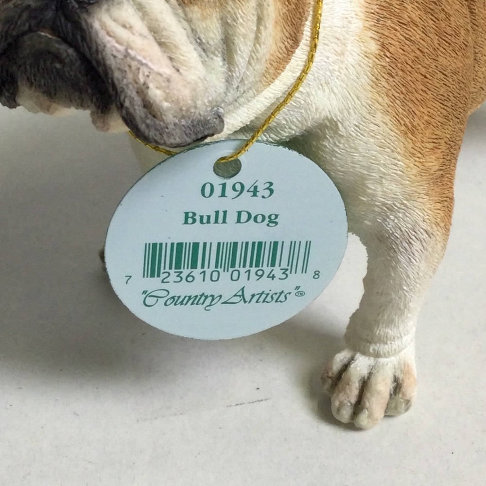 Country Artists Bull Dog Best in Show 01943
Brown White Dog Figurine - Picture 8 of 10